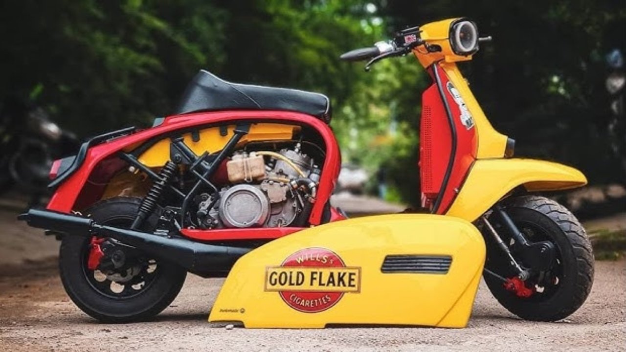 2025 Yamaha RD350 Scooter
