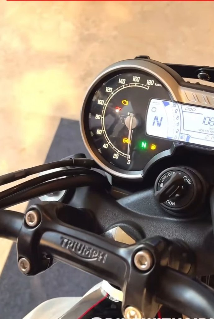 Triumph Speed T400