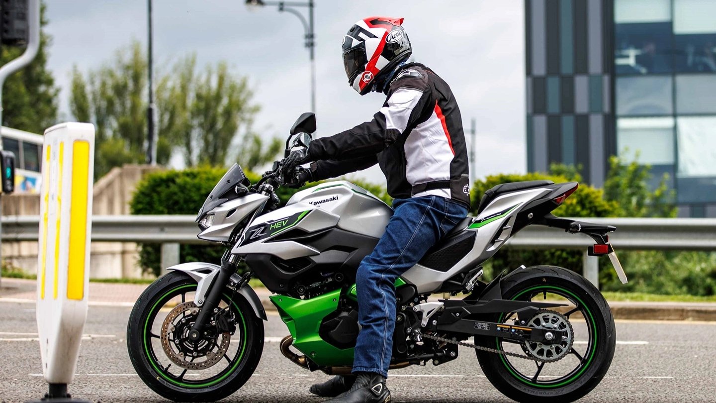 2024 Kawasaki Z7 Hybrid ABS