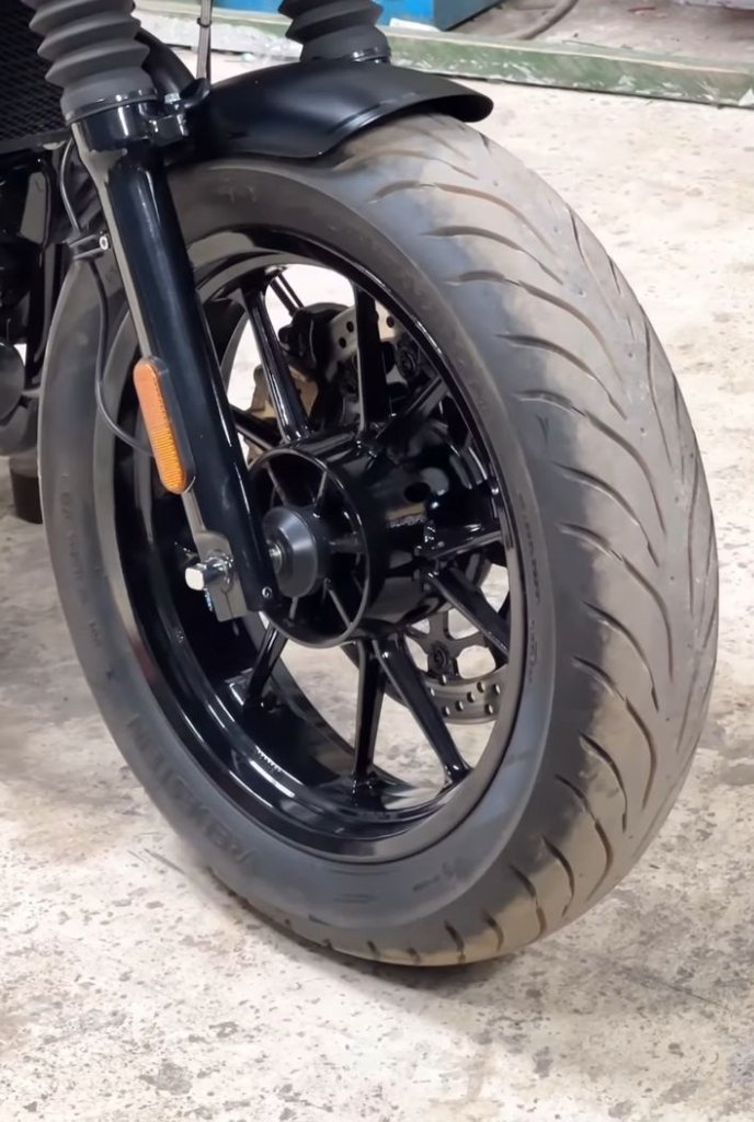Royal Enfield TWINBOB 650